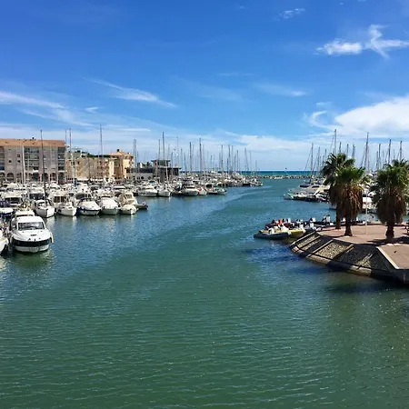 Appartement Port-frejus, Le Consul, 2 Pieces Climatise, Terrasse & Parking *