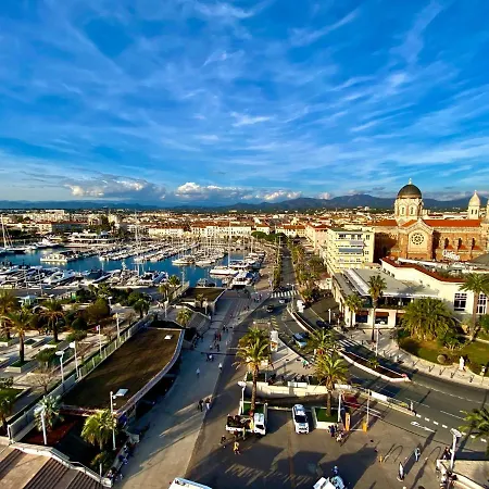 Port-frejus, Le Consul, 2 Pieces Climatise, Terrasse & Parking Appartement *